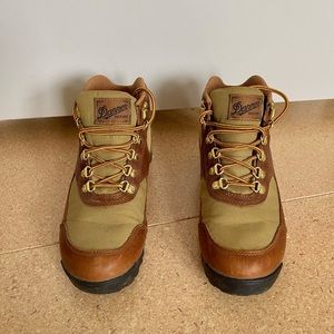 Danner Jag boot womens brown/khaki